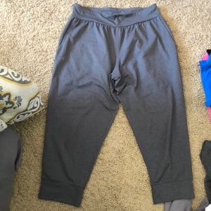 Crop active sweatpants